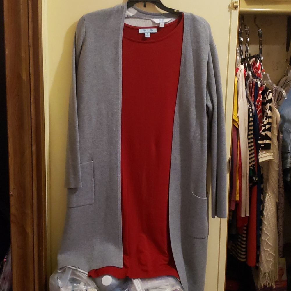 Clothes - Picture 4 of 8